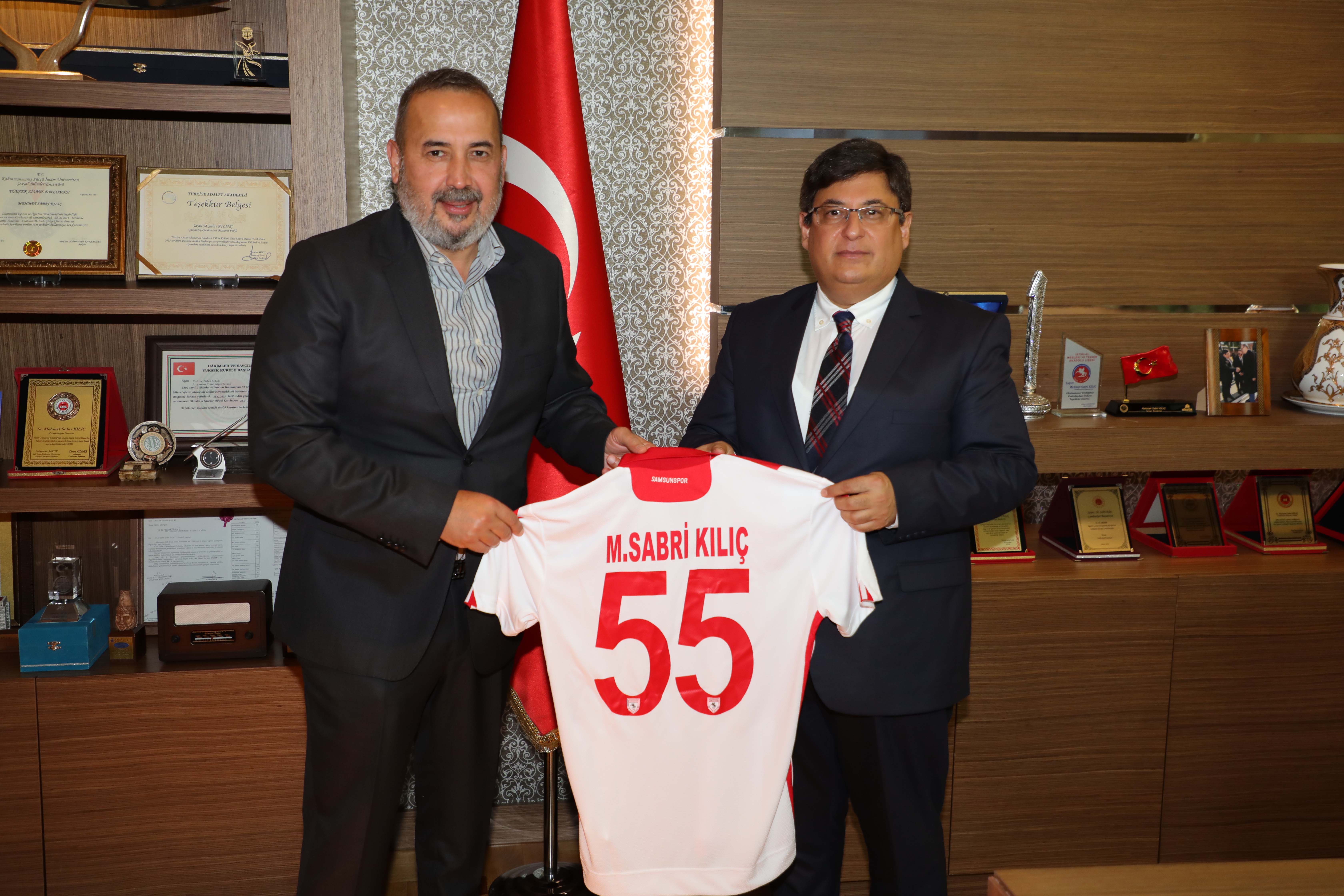 Uyanık, Üstün ve Kılıç’ı ziyaret etti